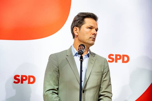 Spitzenkandidaten der SPD in Berlin Steffen Krach bei einer Pressekonferenz im Willy-Brandt-Haus in Berlin am 21. September 2026. Reaktionen auf den Landtagswahlen in Mecklenburg-Vorpommern und Berlin