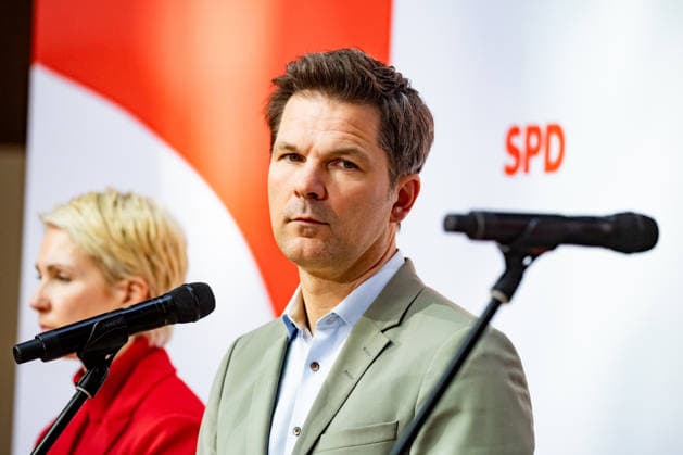 Spitzenkandidaten der SPD in Berlin Steffen Krach bei einer Pressekonferenz im Willy-Brandt-Haus in Berlin am 21. September 2026. Reaktionen auf den Landtagswahlen in Mecklenburg-Vorpommern und Berlin