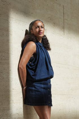 Author Zadie Smith Presents ‘The Dead and the Living’ in Barcelona English author Zadie Smith poses for Europa Press during the presentation of ‘The Dead and the Living’ at the Center for Contemporary Culture in Barcelona (CCCB) on September 21, 2026, in Barcelona, Catalonia, Spain. The book is a collection of texts and essays in which she reflects on beauty, art, literature, mortality, technology, and current political and social issues. SEPTEMBER 21, 2026 Barcelona, Catalonia Barcelona, Catalonia, Spain  Copyright: xDavidxZorrakinox 7789814