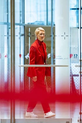 Spitzenkandidatin der SPD in Mecklenburg-Vorpommern Manuela Schwesig kommt zu einer Pressekonferenz im Willy-Brandt-Haus in Berlin am 21. September 2026. Reaktionen auf den Landtagswahlen in Mecklenburg-Vorpommern und Berlin