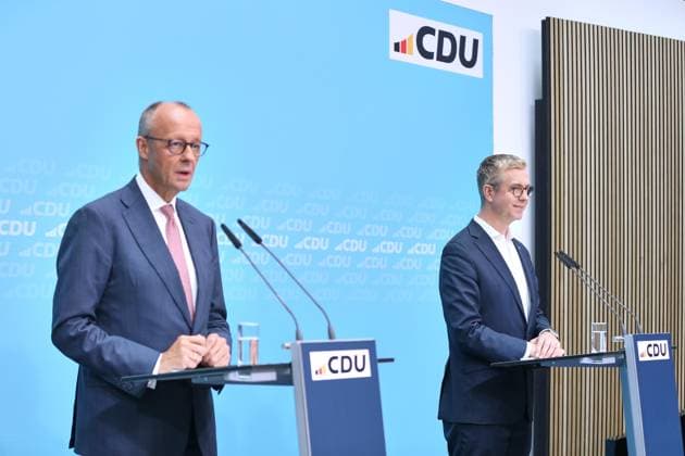 Berlin, Deutschland, 21.09.2026: Konrad-Adenauer-Haus: Pressekonferenz in der CDU-Bundesgeschäftsstelle nach Landtagswahlen in Mecklenburg-Vorpommern und Berlin: Bundeskanzler Friedrich Merz (CDU) und Stefan Evers, CDU-Spitzenkandidat für Berlin Copyright: xdtsxNachrichtenagenturx dts_135756