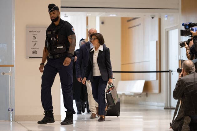 Hearing of Rachida Dati during her trial on corruption charges - Paris Former French culture minister Rachida Dati arrives for her hearing at the Paris courthouse for her trial on corruption charges, along with Former Renault-Nissan executive Carlos Ghosn, in Paris on September 21, 2026. Photo by Raphael Lafargue ABACAPRESS.COM Paris France  Copyright: xLafarguexRaphael ABACAx