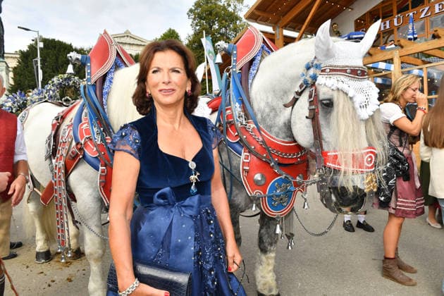 Claudia Oberst Wiesn 2026 SixtWiesn 3. Tag Theresienwiese Festzelt Schützenfesthalle Oktoberfest München 21. Sept. 2026
