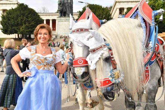 Dagmar Wöhrl Wiesn 2026 SixtWiesn 3. Tag Theresienwiese Festzelt Schützenfesthalle Oktoberfest München 21. Sept. 2026