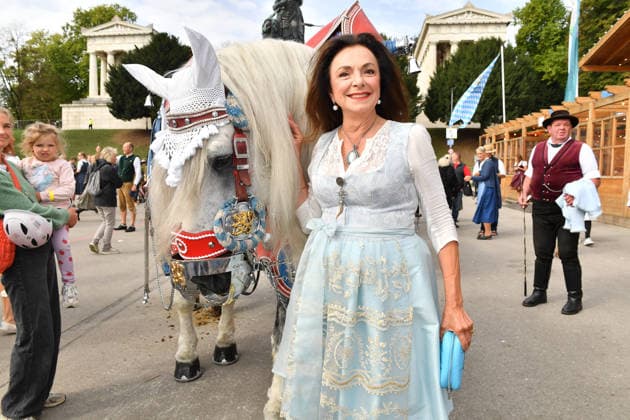 Uschi Dämmrig von Luttitz Wiesn 2026 SixtWiesn 3. Tag Theresienwiese Festzelt Schützenfesthalle Oktoberfest München 21. Sept. 2026