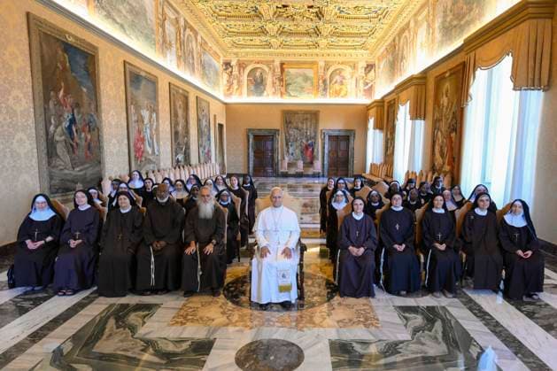 POPE LEO XIV PRIVATE AUDIENCE Italy, Rome, Vatican, 2026 9 21 Pope Leo XIV receives Participants in the Assembly of the Federation of Capuchin Poor Clares of Italy (in private audience at the Vatican. EDITORIAL USE ONLY - NO BOOKS Copyright: xVATICANxMEDIA xCatholicxPressxPhotox