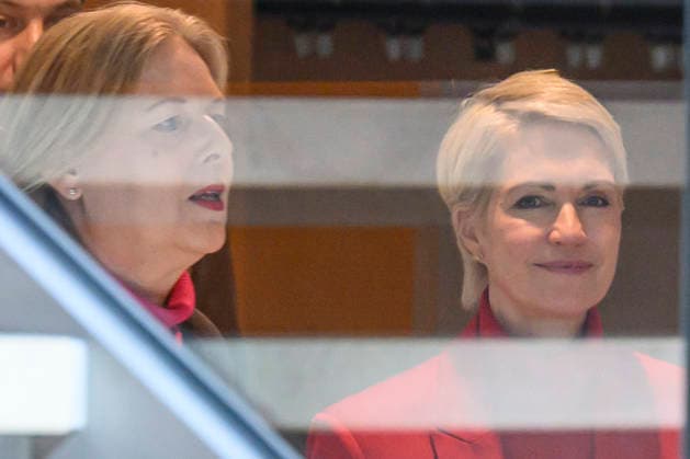 im Bild v.l.: Bärbel Bas und Spitzenkandidierende der SPD in Mecklenburg-Vorpommern, Manuela Schwesig auf dem Weg zur PK, GER, Berlin, SPD Pressekonferenz nach den Wahlen in Berlin und Mecklenburg Vorpommern - MV, im Atrium, Willy-Brandt-Haus, Wilhelmstraße 141, 10963 Berlin, 21.09.2026, Copyright: HMBxMedia UwexKoch