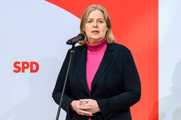 im Bild v.l.: Bärbel Bas, GER, Berlin, SPD Pressekonferenz nach den Wahlen in Berlin und Mecklenburg Vorpommern - MV, im Atrium, Willy-Brandt-Haus, Wilhelmstraße 141, 10963 Berlin, 21.09.2026, Copyright: HMBxMedia UwexKoch