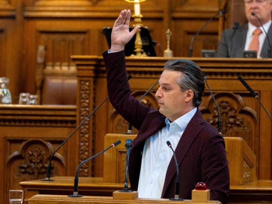 2026-09-21-Wiener Gemeinderat-123 Abgeordneter zum Wiener Landtag und Gemeinderat Landesparteiobmann Dominik Nepp (FPÖ) am 21. September 2026 beim Wiener Gemeinderat der 17ten Sitzung auf Verlangen FPÖ im Rathaus in Wien, Wien, Österreich.