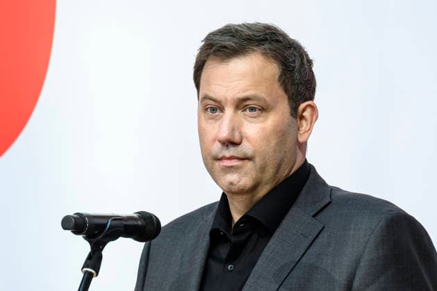im Bild v.l.: Lars Klingbeil, GER, Berlin, SPD Pressekonferenz nach den Wahlen in Berlin und Mecklenburg Vorpommern - MV, im Atrium, Willy-Brandt-Haus, Wilhelmstraße 141, 10963 Berlin, 21.09.2026, Copyright: HMBxMedia UwexKoch