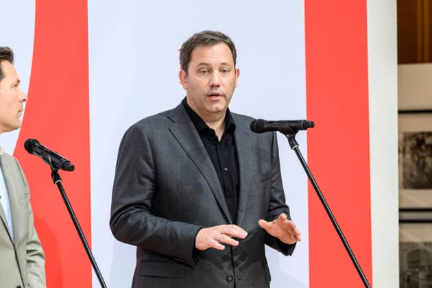 im Bild v.l.: Lars Klingbeil, GER, Berlin, SPD Pressekonferenz nach den Wahlen in Berlin und Mecklenburg Vorpommern - MV, im Atrium, Willy-Brandt-Haus, Wilhelmstraße 141, 10963 Berlin, 21.09.2026, Copyright: HMBxMedia UwexKoch