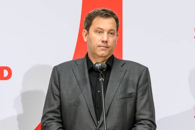 im Bild v.l.: Lars Klingbeil, GER, Berlin, SPD Pressekonferenz nach den Wahlen in Berlin und Mecklenburg Vorpommern - MV, im Atrium, Willy-Brandt-Haus, Wilhelmstraße 141, 10963 Berlin, 21.09.2026, Copyright: HMBxMedia UwexKoch