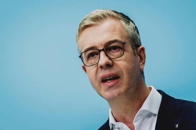 Stefan Evers, CDU-Spitzenkandidat fuer die Abgeordnetenhaus-Wahl in Berlin, aufgenommen im Rahmen einer Pressekonferenz als Reaktion auf die Landtagswahl in Mecklenburg-Vorpommern sowie die Berliner Abgeordnetenhauswahl in Berlin, 21.09.2026. Waehrend Die Linke die Wahl in Berlin mit 25,7% vor der CDU gewonnen hat, siegte in Mecklenburg-Vorpommern die AfD mit 38,2% vor der SPD. Erstmals nicht ueber die 5%-Huerde geschafft hat es die CDU in Mecklenburg-Vorpommern. Berlin Deutschland Copyright: xFlorianxGaertnerx