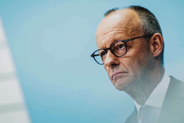 Friedrich Merz (CDU), Bundeskanzler, aufgenommen im Rahmen einer Pressekonferenz als Reaktion auf die Landtagswahl in Mecklenburg-Vorpommern sowie die Berliner Abgeordnetenhauswahl in Berlin, 21.09.2026. Waehrend Die Linke die Wahl in Berlin mit 25,7% vor der CDU gewonnen hat, siegte in Mecklenburg-Vorpommern die AfD mit 38,2% vor der SPD. Erstmals nicht ueber die 5%-Huerde geschafft hat es die CDU in Mecklenburg-Vorpommern. Berlin Deutschland Copyright: xFlorianxGaertnerx