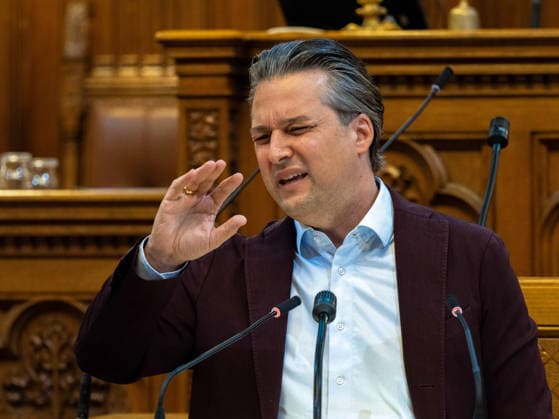 2026-09-21-Wiener Gemeinderat-056 Abgeordneter zum Wiener Landtag und Gemeinderat Landesparteiobmann Dominik Nepp (FPÖ) am 21. September 2026 beim Wiener Gemeinderat der 17ten Sitzung auf Verlangen FPÖ im Rathaus in Wien, Wien, Österreich.