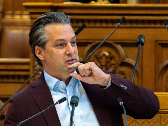 2026-09-21-Wiener Gemeinderat-058 Abgeordneter zum Wiener Landtag und Gemeinderat Landesparteiobmann Dominik Nepp (FPÖ) am 21. September 2026 beim Wiener Gemeinderat der 17ten Sitzung auf Verlangen FPÖ im Rathaus in Wien, Wien, Österreich.
