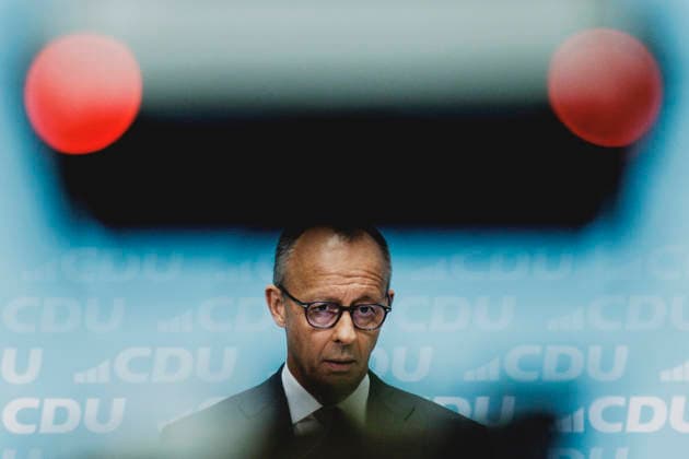 Friedrich Merz (CDU), Bundeskanzler, aufgenommen im Rahmen einer Pressekonferenz als Reaktion auf die Landtagswahl in Mecklenburg-Vorpommern sowie die Berliner Abgeordnetenhauswahl in Berlin, 21.09.2026. Waehrend Die Linke die Wahl in Berlin mit 25,7% vor der CDU gewonnen hat, siegte in Mecklenburg-Vorpommern die AfD mit 38,2% vor der SPD. Erstmals nicht ueber die 5%-Huerde geschafft hat es die CDU in Mecklenburg-Vorpommern. Berlin Deutschland Copyright: xFlorianxGaertnerx