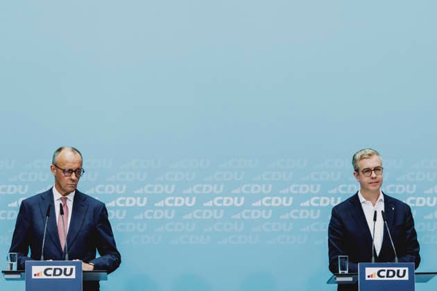 (L-R) Friedrich Merz (CDU), Bundeskanzler, und Stefan Evers, CDU-Spitzenkandidat fuer die Abgeordnetenhaus-Wahl in Berlin, aufgenommen im Rahmen einer Pressekonferenz als Reaktion auf die Landtagswahl in Mecklenburg-Vorpommern sowie die Berliner Abgeordnetenhauswahl in Berlin, 21.09.2026. Waehrend Die Linke die Wahl in Berlin mit 25,7% vor der CDU gewonnen hat, siegte in Mecklenburg-Vorpommern die AfD mit 38,2% vor der SPD. Erstmals nicht ueber die 5%-Huerde geschafft hat es die CDU in Mecklenburg-Vorpommern. Berlin Deutschland Copyright: xFlorianxGaertnerx