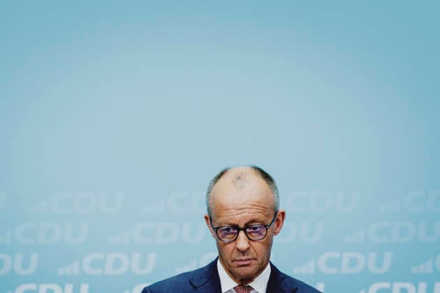 Friedrich Merz (CDU), Bundeskanzler, aufgenommen im Rahmen einer Pressekonferenz als Reaktion auf die Landtagswahl in Mecklenburg-Vorpommern sowie die Berliner Abgeordnetenhauswahl in Berlin, 21.09.2026. Waehrend Die Linke die Wahl in Berlin mit 25,7% vor der CDU gewonnen hat, siegte in Mecklenburg-Vorpommern die AfD mit 38,2% vor der SPD. Erstmals nicht ueber die 5%-Huerde geschafft hat es die CDU in Mecklenburg-Vorpommern. Berlin Deutschland Copyright: xFlorianxGaertnerx