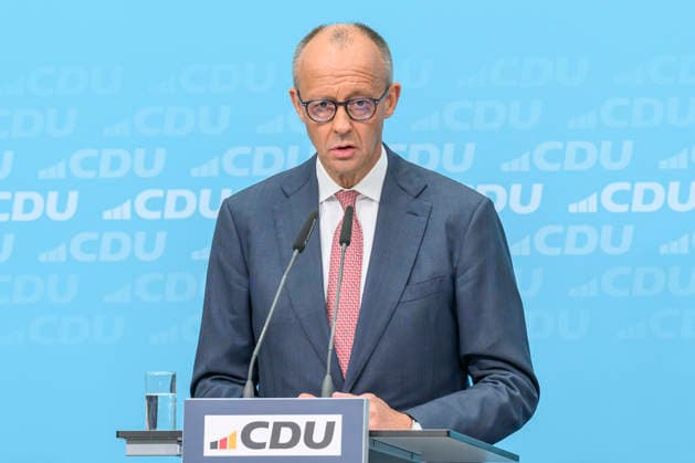 im Bild v.l.: Bundeskanzler Friedrich Merz MdB, GER, Berlin, Pressekonferenz mit dem Parteivorsitzenden der CDU Deutschlands und Bundeskanzler Friedrich Merz MdB, Pressekonferenz nach den Wahlen in Berlin und Mecklenburg Vorpommern - MV, 21.09.2026, Copyright: HMBxMedia UwexKoch