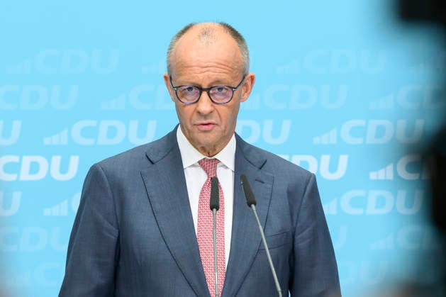 im Bild v.l.: Bundeskanzler Friedrich Merz MdB, GER, Berlin, Pressekonferenz mit dem Parteivorsitzenden der CDU Deutschlands und Bundeskanzler Friedrich Merz MdB, Pressekonferenz nach den Wahlen in Berlin und Mecklenburg Vorpommern - MV, 21.09.2026, Copyright: HMBxMedia UwexKoch