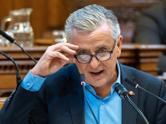 2026-09-21-Wiener Gemeinderat-096 Abgeordneter zum Wiener Landtag und Gemeinderat Klubvorsitzender Taucher Josef (SPÖ) am 21. September 2026 beim Wiener Gemeinderat der 17ten Sitzung auf Verlangen FPÖ im Rathaus in Wien, Wien, Österreich.