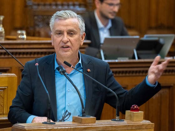 2026-09-21-Wiener Gemeinderat-097 Abgeordneter zum Wiener Landtag und Gemeinderat Klubvorsitzender Taucher Josef (SPÖ) am 21. September 2026 beim Wiener Gemeinderat der 17ten Sitzung auf Verlangen FPÖ im Rathaus in Wien, Wien, Österreich.