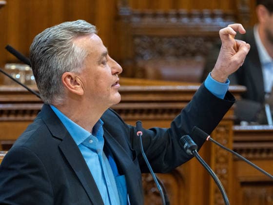 2026-09-21-Wiener Gemeinderat-098 Abgeordneter zum Wiener Landtag und Gemeinderat Klubvorsitzender Taucher Josef (SPÖ) am 21. September 2026 beim Wiener Gemeinderat der 17ten Sitzung auf Verlangen FPÖ im Rathaus in Wien, Wien, Österreich.