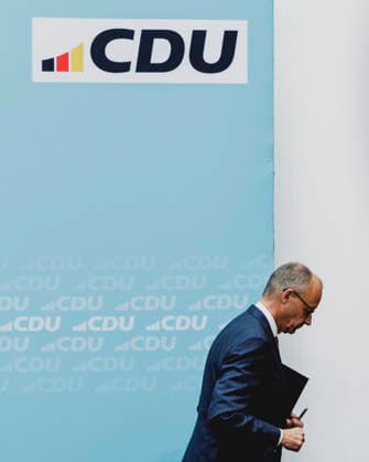 Friedrich Merz (CDU), Bundeskanzler, aufgenommen im Rahmen einer Pressekonferenz als Reaktion auf die Landtagswahl in Mecklenburg-Vorpommern sowie die Berliner Abgeordnetenhauswahl in Berlin, 21.09.2026. Waehrend Die Linke die Wahl in Berlin mit 25,7% vor der CDU gewonnen hat, siegte in Mecklenburg-Vorpommern die AfD mit 38,2% vor der SPD. Erstmals nicht ueber die 5%-Huerde geschafft hat es die CDU in Mecklenburg-Vorpommern. Berlin Deutschland Copyright: xFlorianxGaertnerx