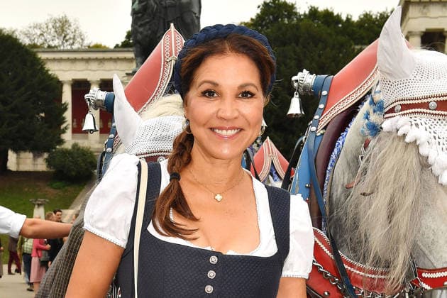 Karen Webb arrives at the Damenwiesn event on September 21, 2026 at the Oktoberfest in Munich, Germany Damenwiesn event at the Oktoberfest in Munich, Germany