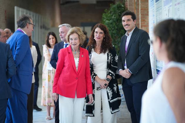 Queen Sofía Presides Over the Opening Ceremony of the International Congress on Neurodegenerative Diseases in Seville Queen Sofía, after presiding over the opening ceremony of the International Congress on Neurodegenerative Diseases in Seville September 21, 2026, in Seville, Andalusia, Spain September 21, 2026 María José Ló Seville, Andalusia, Spain Seville, Andalusia, Spain Spain Copyright: xMariaxJosà xLopezx 7790163