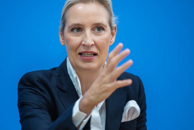 AfD - Auswirkungen der Landtagswahlen in Berlin und Mecklenburg-Vorpommern auf die Bundespolitik. Deutschland, Berlin am 21. September 2026 Einen Tag nach den Erfolgen der AfD bei den Landtagswahlen in Mecklenburg-Vorpommern und der Wahl zum Berliner Abgeordnetenhaus stellen sich die AfD-Vorsitzenden gemeinsam mit den Spitzenkandidaten Leif-Erik Holm und Kristin Brinker in der Bundespressekonferenz den Fragen der Presse. Im Bild: Alice Weidel, Bundessprecherin der AfD und Co-Vorsitzende der AfD-Fraktion im Deutschen Bundestag.