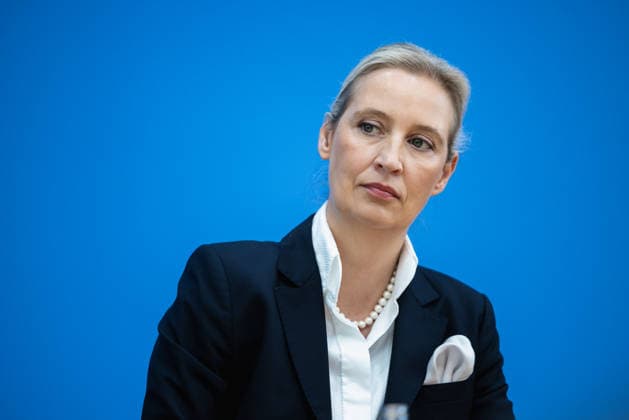 AfD - Auswirkungen der Landtagswahlen in Berlin und Mecklenburg-Vorpommern auf die Bundespolitik. Deutschland, Berlin am 21. September 2026 Einen Tag nach den Erfolgen der AfD bei den Landtagswahlen in Mecklenburg-Vorpommern und der Wahl zum Berliner Abgeordnetenhaus stellen sich die AfD-Vorsitzenden gemeinsam mit den Spitzenkandidaten Leif-Erik Holm und Kristin Brinker in der Bundespressekonferenz den Fragen der Presse. Im Bild: Alice Weidel, Bundessprecherin der AfD und Co-Vorsitzende der AfD-Fraktion im Deutschen Bundestag.