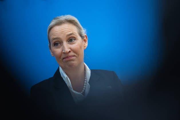 AfD - Auswirkungen der Landtagswahlen in Berlin und Mecklenburg-Vorpommern auf die Bundespolitik. Deutschland, Berlin am 21. September 2026 Einen Tag nach den Erfolgen der AfD bei den Landtagswahlen in Mecklenburg-Vorpommern und der Wahl zum Berliner Abgeordnetenhaus stellen sich die AfD-Vorsitzenden gemeinsam mit den Spitzenkandidaten Leif-Erik Holm und Kristin Brinker in der Bundespressekonferenz den Fragen der Presse. Im Bild: Alice Weidel, Bundessprecherin der AfD und Co-Vorsitzende der AfD-Fraktion im Deutschen Bundestag.