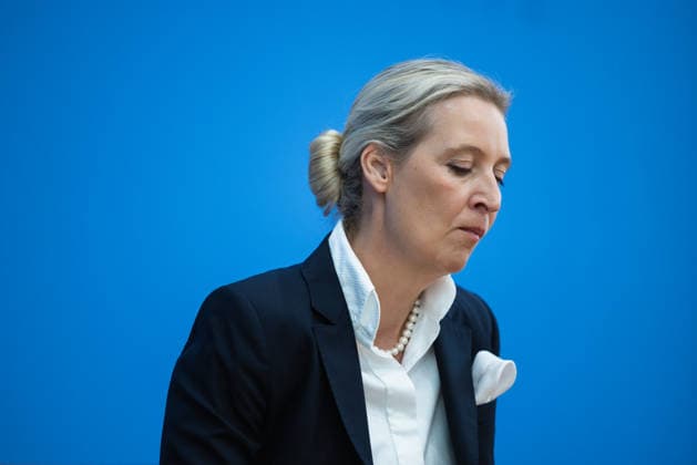 AfD - Auswirkungen der Landtagswahlen in Berlin und Mecklenburg-Vorpommern auf die Bundespolitik. Deutschland, Berlin am 21. September 2026 Einen Tag nach den Erfolgen der AfD bei den Landtagswahlen in Mecklenburg-Vorpommern und der Wahl zum Berliner Abgeordnetenhaus stellen sich die AfD-Vorsitzenden gemeinsam mit den Spitzenkandidaten Leif-Erik Holm und Kristin Brinker in der Bundespressekonferenz den Fragen der Presse. Im Bild: Alice Weidel, Bundessprecherin der AfD und Co-Vorsitzende der AfD-Fraktion im Deutschen Bundestag.