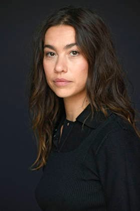 Greta Fernandez bei einem exklusiven Photoshooting mit dem Cast des Kinofilms Die Gäste auf dem 74. Internationalen Filmfestival San Sebastian Festival Internacional de Cine de San Sebastian im Hotel Maria Cristina. San Sebastian, 21.09.2026