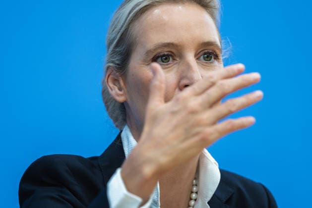 AfD - Auswirkungen der Landtagswahlen in Berlin und Mecklenburg-Vorpommern auf die Bundespolitik. Deutschland, Berlin am 21. September 2026 Einen Tag nach den Erfolgen der AfD bei den Landtagswahlen in Mecklenburg-Vorpommern und der Wahl zum Berliner Abgeordnetenhaus stellen sich die AfD-Vorsitzenden gemeinsam mit den Spitzenkandidaten Leif-Erik Holm und Kristin Brinker in der Bundespressekonferenz den Fragen der Presse. Im Bild: Alice Weidel, Bundessprecherin der AfD und Co-Vorsitzende der AfD-Fraktion im Deutschen Bundestag.