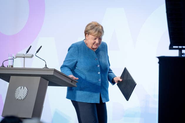 Kunstausstellung, Marie-Elisabeth-Lüders-Haus Berlin, Bundeskanzlerin a. D. Angela Merkel, Kunstausstellung Kokoschkas Adenauer. Warhols Brandt. Außergewöhnliche Begegnungen zwischen Kunst und Politik Berlin Berlin GER