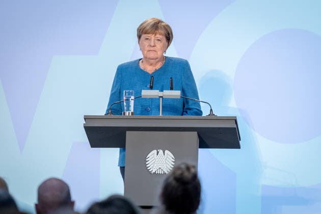 Kunstausstellung, Marie-Elisabeth-Lüders-Haus Berlin, Bundeskanzlerin a. D. Angela Merkel, Kunstausstellung Kokoschkas Adenauer. Warhols Brandt. Außergewöhnliche Begegnungen zwischen Kunst und Politik Berlin Berlin GER