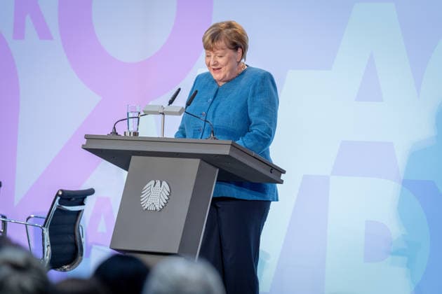 Kunstausstellung, Marie-Elisabeth-Lüders-Haus Berlin, Bundeskanzlerin a. D. Angela Merkel, Kunstausstellung Kokoschkas Adenauer. Warhols Brandt. Außergewöhnliche Begegnungen zwischen Kunst und Politik Berlin Berlin GER