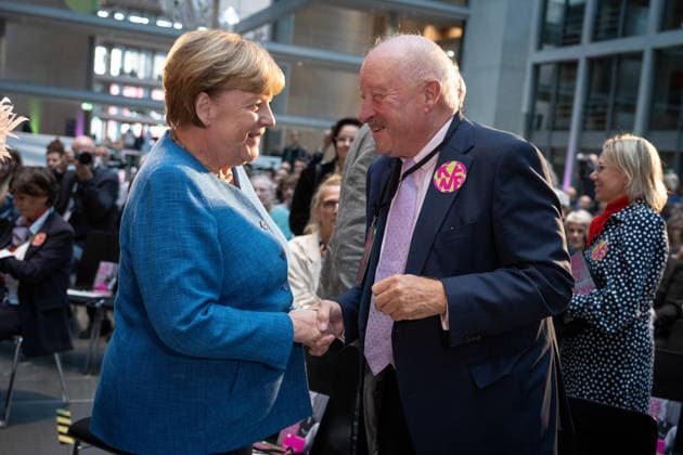 Kunstausstellung, Marie-Elisabeth-Lüders-Haus Berlin, Bundeskanzlerin a. D. Angela Merkel, Konrad Adenauer, Kunstausstellung Kokoschkas Adenauer. Warhols Brandt. Außergewöhnliche Begegnungen zwischen Kunst und Politik Berlin Berlin GER