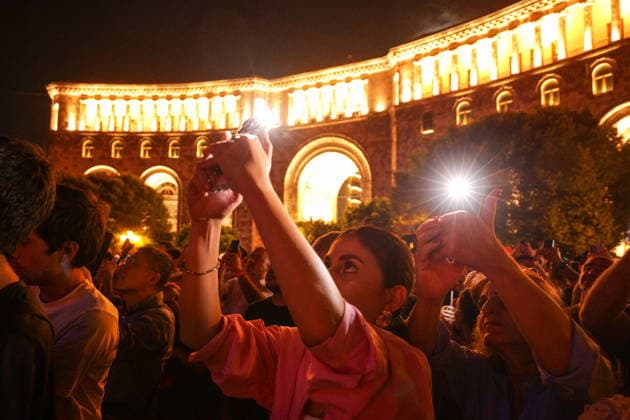 ARMENIA, YEREVAN - SEPTEMBER 21, 2026: People take part in a celebration marking 35 years of Armenia s Independence in Republic Square on Independence Day. Alexander Patrin TASS  98106512