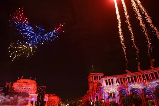 ARMENIA, YEREVAN - SEPTEMBER 21, 2026: A celebration marks 35 years of Armenia s Independence in Republic Square on Independence Day. Alexander Patrin TASS  98106622