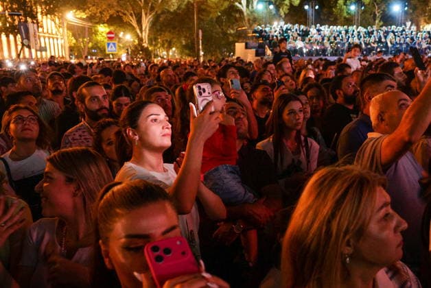 ARMENIA, YEREVAN - SEPTEMBER 21, 2026: People take part in a celebration marking 35 years of Armenia s Independence in Republic Square on Independence Day. Alexander Patrin TASS  98106514