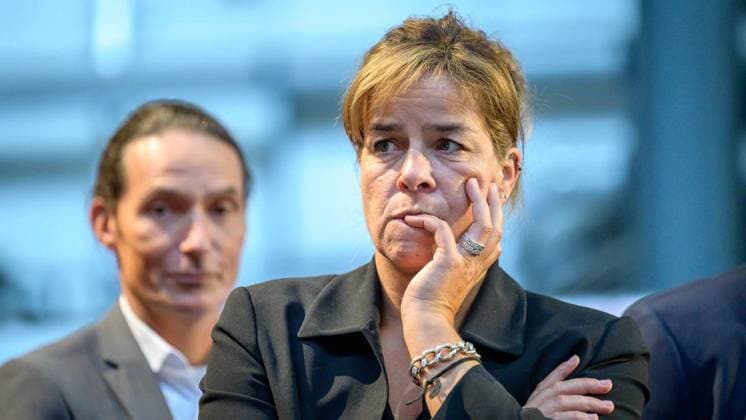 Essen: Eröffnung der neuen DESU-Produktionsanlage bei der Energietechnik Essen GmbH ** NUR FÜR REDAKTIONELLE ZWECKE ** EDITORIAL USE ONLY **<p>NRW-Wirtschaftsministerin Mona Neubaur bei der Einweihung einer neuen Druck-Elektro-Schlacke-Umschmelz-Anlage (DESU) am Montag, den 21. September 2026, bei der Energietechnik Essen GmbH an der Westendstraße in Essen. Deutschland NRW Essen Copyright: UwexErnst