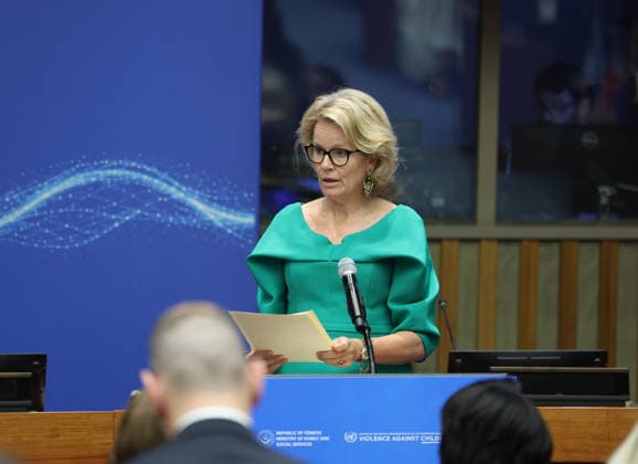 First Lady of Turkiye Emine Erdogan attend program on building safe digital systems for children at UN NEW YORK, UNITED STATES - SEPTEMBER 21: (----EDITORIAL USE ONLY - MANDATORY CREDIT - TURKISH PRESIDENCY MUSTAFA KAMACI HANDOUT - NO MARKETING NO ADVERTISING CAMPAIGNS - DISTRIBUTED AS A SERVICE TO CLIENTS----) Queen Mathilde of Belgium speaks during an event titled Invisible Architecture: Building Safe Digital Systems for Children - Advancing Global Standards and Shared Responsibility held on the sidelines of the 81st UN General Assembly in New York, United States on September 21, 2026. Organized under her auspices in collaboration with Türkiye s Ministry of Family and Social Services, UNICEF, and the Office of the Special Repres  Copyright: x2026xAnadoluxTURxPresidencyx xMustafaxKamacix