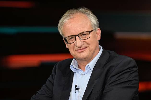 Albrecht von Lucke (Politologe) 09 26 her Albrecht von Lucke am 20. September 2026 in Markus Lanz , ZDF TV Fernsehen Talkshow Talk Show Deutschland deutsch Deutscher Mann Publizist Jurist Politikwissenschaftler Journalist Journalismus german publicist political scientist journalism quer Porträt lächelnd