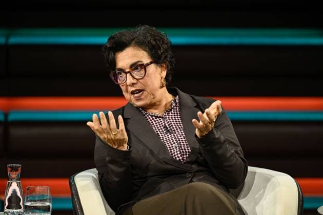 Mariam Lau (Journalistin) 09 26 her Mariam Lau am 20. September 2026 in Markus Lanz , ZDF TV Fernsehen Talkshow Talk Show Deutschland deutsch Mann deutsche Frau Journalismus ZEIT german female journalism journalist quer halb sitzend sprechend gestikulierend