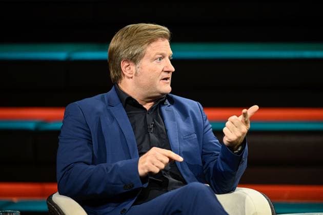 Michael Bröcker (Journalist) 09 26 her Michael Bröcker am 20. September 2026 in Markus Lanz , ZDF TV Fernsehen Talkshow Talk Show Deutschland deutsch deutscher Mann Table Briefings Chefredakteur Journalismus german journalism quer halb sitzend sprechend gestikulierend