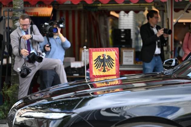Ortszeit Bundespräsident in Hattingen ** NUR FÜR REDAKTIONELLE ZWECKE ** EDITORIAL USE ONLY **<p>Bundespräsident Frank Walter Steinmeier (SPD) geht am Dienstagmorgen, 22.09.2026, zum Auftakt seiner dreitägigen Ortszeit durch die Innenstadt von Hattingen. Begleitet wird er von Bürgermeisterin Melanie Witte-Lonsing Deutschland NRW Hattingen Copyright: MartinxMöller